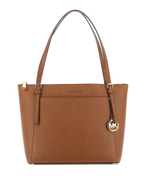 michael kors voyager tote review|michael kors saffiano tote.